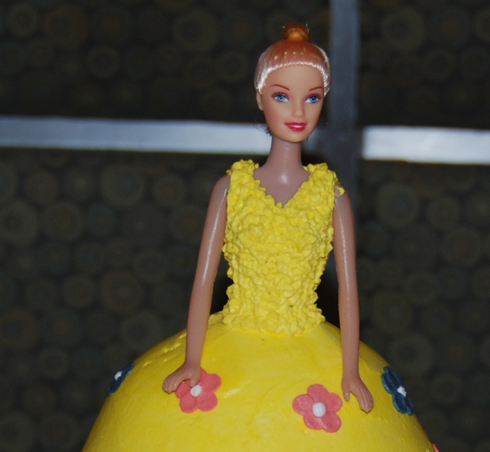 first_birthday_party_cake_barbie